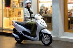 Bảng giá xe Honda Lead mới nhất tháng 2/2024