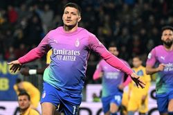 Ngược dòng kịch tính, AC Milan 'ca khúc khải hoàn' trên sân đối thủ chiếu dưới