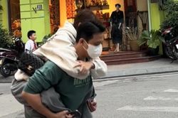 Hari Won bắt Trấn Thành tập thể dục giữa đường