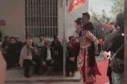Đi ở rể được cô dâu tới rước, chàng trai bị cả cõi mạng chỉ trích 'không xứng làm chồng' vì một hành động