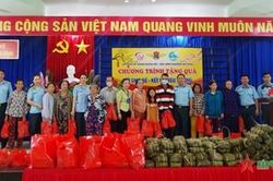 Tưng bừng Chương trình 'Tết chia sẻ-kết nối yêu thương'