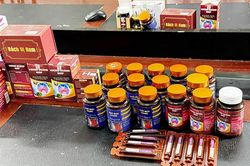 Tái diễn giả mạo bác sĩ để lừa đảo bán thuốc, thực phẩm chức năng