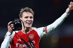 Huyền thoại của Liverpool 'nóng mắt' vì pha ăn mừng của cầu thủ Arsenal