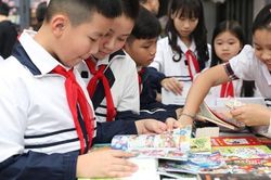 Phố sách Xuân mở cửa xuyên Tết