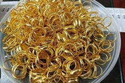 Giá vàng hôm nay 5/2: Vàng nhẫn đột ngột giảm sốc