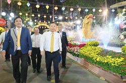 Rộn ràng khai mạc Hội Hoa xuân TPHCM Giáp Thìn lần thứ 44