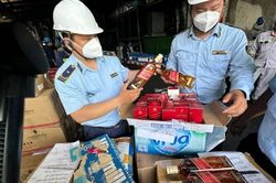 TP.HCM tiêu hủy 60.000 sản phẩm hàng hóa không được kinh doanh trên thị trường, trị giá 5,5 tỷ đồng