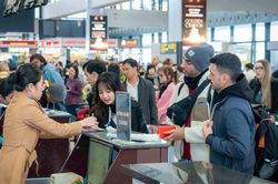 Ngày mai gần 100.000 người đổ về sân bay Nội Bài