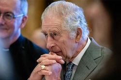 Vua Charles III mắc ung thư, Hoàng tử Harry về Anh gặp cha