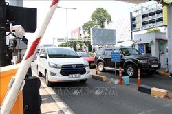 Ngày đầu thử nghiệm thu phí tự động không dừng tại sân bay Nội Bài và Tân Sơn Nhất