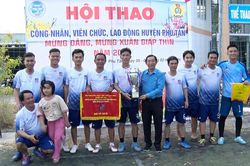 Công đoàn cơ sở Xã Tân Trung đoạt giải nhất Hội thao Công nhân, viên chức, lao động mừng Đảng- mừng Xuân huyện Phú Tân