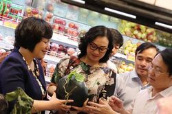 TP.HCM: Lãnh đạo Bộ Công Thương kiểm tra tình hình phục vụ Tết tại Co.opMart Lý Thường Kiệt