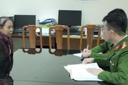 Bật khóc vì được tại ngoại sau 20 năm lẩn trốn