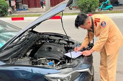 Trả kết quả đăng ký phương tiện cho người dân Thủ đô đến chiều 30 Tết
