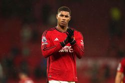 PSG tìm ra người thay Mbappe