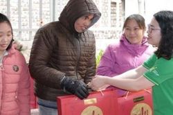 Tết ấm áp, sẻ chia với các bệnh nhân ở 'Xóm chạy thận'