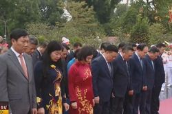 Lãnh đạo thành phố vào Lăng viếng Chủ tịch Hồ Chí Minh nhân dịp Tết