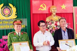 Khen thưởng công an phá nhanh vụ cướp ngân hàng ở Lâm Đồng