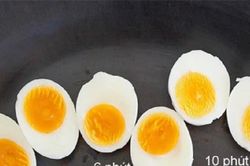Tối nay ăn gì: Cách luộc trứng gà thơm ngon, giữ nguyên 100% dinh dưỡng