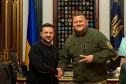 Ukraine thay vị tư lệnh quân đội nổi tiếng bằng 'báo tuyết'