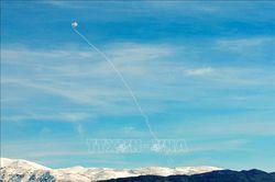 Miền Bắc Israel tiếp tục hứng loạt rocket từ Liban