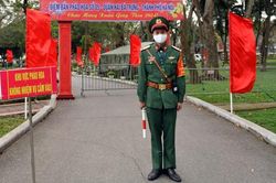 Trận địa pháo hoa đêm giao thừa tại Hà Nội.