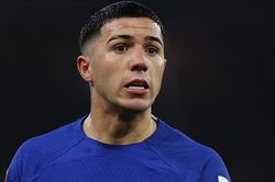 Tiền vệ đắt giá của Chelsea ngỏ ý muốn tới Barcelona