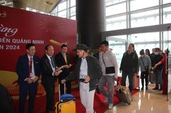 Cảng hàng không quốc tế Vân Đồn đón chuyến bay đầu tiên ngày Mùng 1 Tết