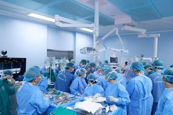 Hơn 150 thầy thuốc lập kỳ tích về ghép tạng trong ngày Tết Giáp Thìn