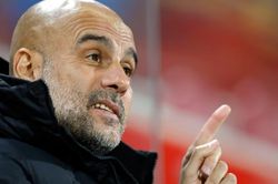 Khi cú ăn ba là mục tiêu, Man City đang hủy diệt bóng đá?