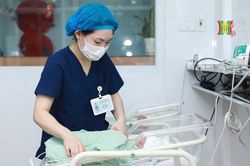 Giao thừa tại nơi chào đón những thiên thần nhỏ