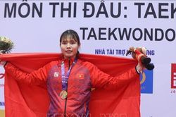 Ăn tết xa nhà, nữ võ sĩ Việt Nam giành huy chương danh giá tại Canada, chạy đà hoàn hảo cho vòng loại Olympic