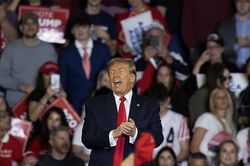 Ông Trump muốn khích lệ Nga tấn công nước NATO đóng góp ít, Nhà Trắng phản ứng