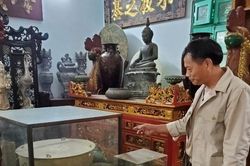 Một người say đồ xưa