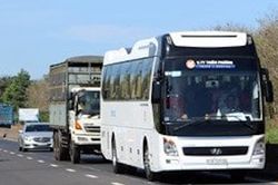 Tự ý cải tạo ô tô thành xe chở khách có bị phạt tiền?