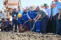 Thủ tướng: Phấn đấu rút ngắn tiến độ hoàn thành sân bay Long Thành từ 3-6 tháng