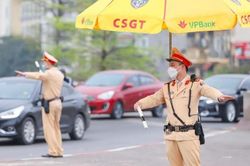 Người dân trở lại Thủ đô sau nghỉ Tết thế nào để thuận tiện, tránh ùn tắc?
