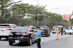 Tai nạn giao thông tăng trong ngày mùng 4 Tết, làm chết 34 người