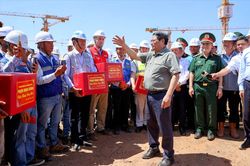 Thủ tướng thúc tiến độ dự án sân bay Long Thành, phấn đấu rút ngắn thêm 3-6 tháng