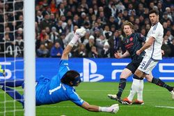 De Bruyne giúp Man City thắng trận và lập kỷ lục ở Cúp C1, đội bóng của Guardiola đặt 1 chân vào tứ kết