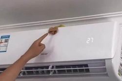 Đặt một chiếc tất lên điều hòa rất thiết thực! Nó giải quyết được vấn đề lớn của mỗi hộ gia đình, nhiều người làm theo khi 'biết điều này'