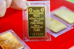 Giá vàng SJC giảm mạnh trong phiên giao dịch đầu năm mới