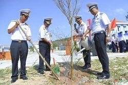 Vùng 5 Hải quân phát động 'Tết trồng cây đời đời nhớ ơn Bác Hồ'