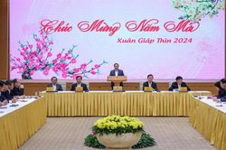 Thủ tướng Phạm Minh Chính: Văn phòng Chính phủ tham mưu phải rõ chính kiến, đi thẳng vào vấn đề