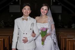 Hoa hậu Diễm Hương công khai diện mạo chồng thứ ba