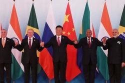 Liên minh các nước BRICS có thể vượt G7 về số lượng triệu phú USD