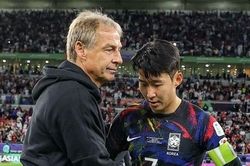 Hàn Quốc chính thức sa thải HLV Klinsmann