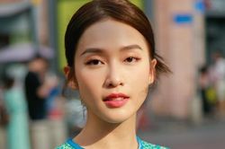 Xốn xang với vẻ dịu dàng của diễn viên Khả Ngân