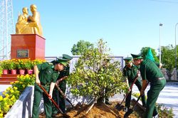 Các đơn vị BĐBP hưởng ứng 'Tết trồng cây Đời đời nhớ ơn Bác Hồ', mừng Xuân Giáp Thìn 2024