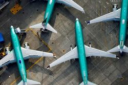 Boeing khủng hoảng nặng nề sau loạt sự cố
